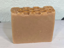 Load image into Gallery viewer, Tranquil Bath&#39;s Honey &amp; Oats Goat&#39;s Milk Soap Slice
